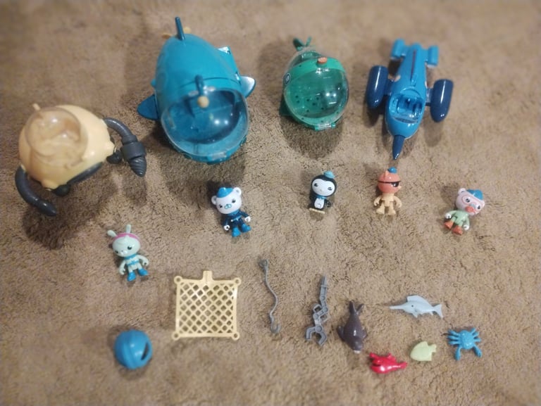 Lots of Octonauts