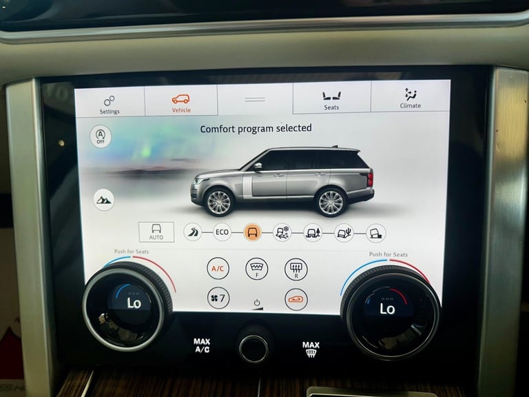  Land Rover Range Rover 4.4 SD V8 Vogue SE Auto 4WD Euro 6 (s/s) 5dr  Diesel Automatic