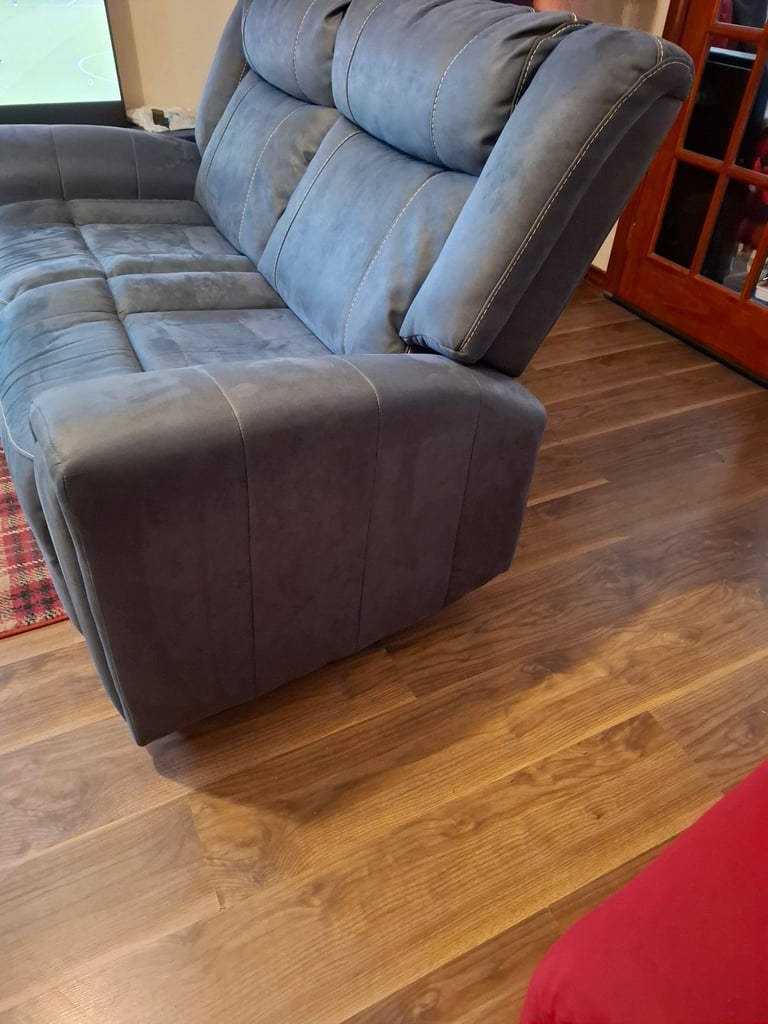 3 SEATER & MANUAL RECLINER