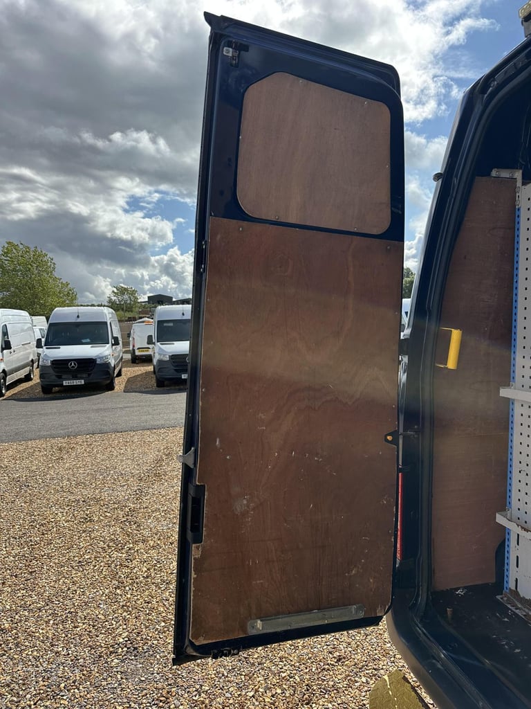 2013 Ford Transit 2.2 TDCi 350 Panel Van 3dr Diesel Manual FWD L2 H3 (209 g/km, 123 bhp) Panel Va...