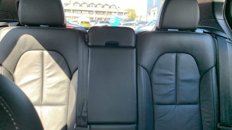 2022 Volvo XC40 1.5h T5 Recharge 10.7kWh Ultimate Bright SUV 5dr Petrol Plug-in Hybrid Auto SUV H...