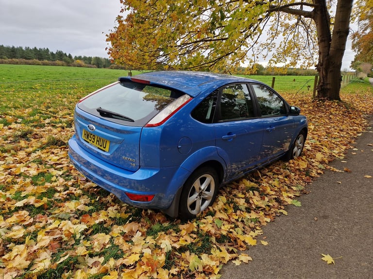 Ford Focus 2010 low millage new clutch and timing belt