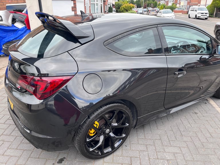 Vauxhall, ASTRA GTC, Hatchback, 2015, Manual, 1998 (cc), 3 doors
