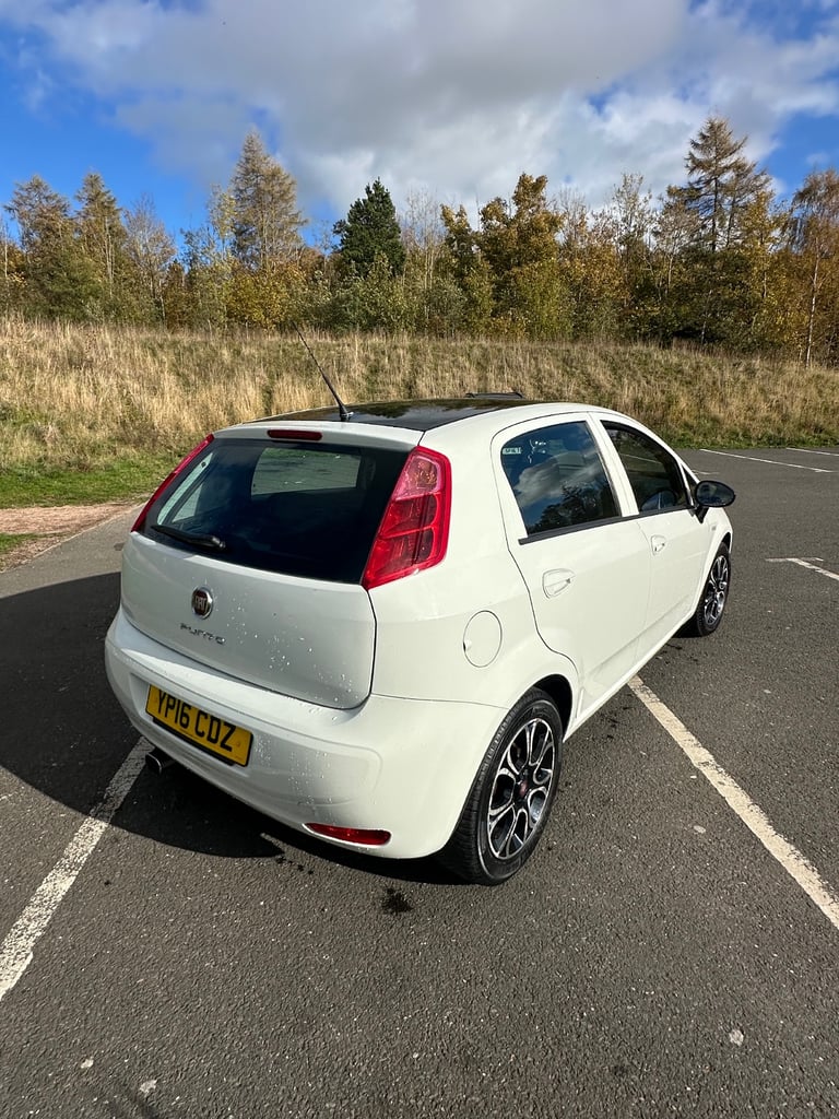 Fiat, PUNTO, Hatchback, 2016, Manual, 1242 (cc), 5 doors