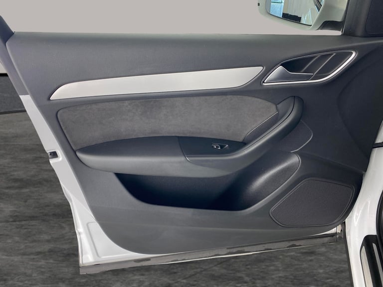 2017 Audi Q3 2.0 TDI S line Plus SUV 5dr Diesel S Tronic quattro Euro 6 (s/s) (184 ps) - Suv Dies...