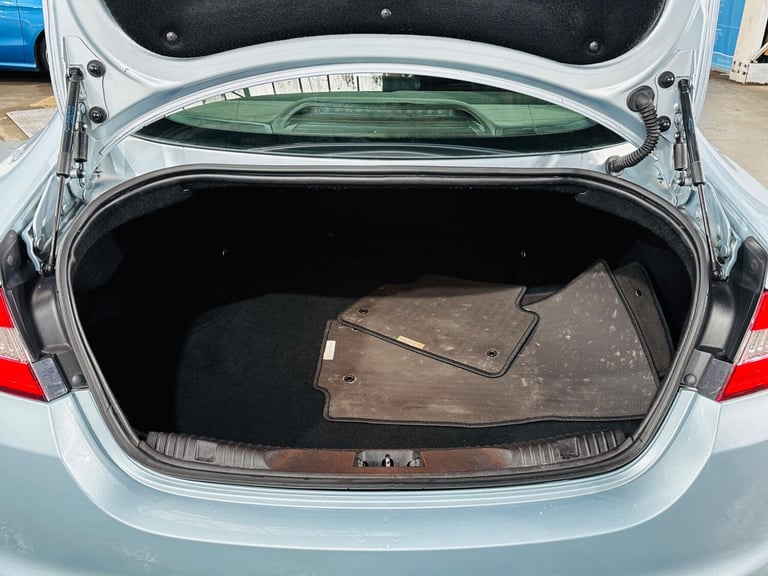 2013 Jaguar XF 3.0d V6 Luxury 4dr Auto [Start Stop] SALOON DIESEL Automatic