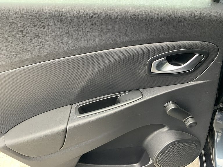 2023 Renault Clio DCI 90 Hatchback Diesel Manual