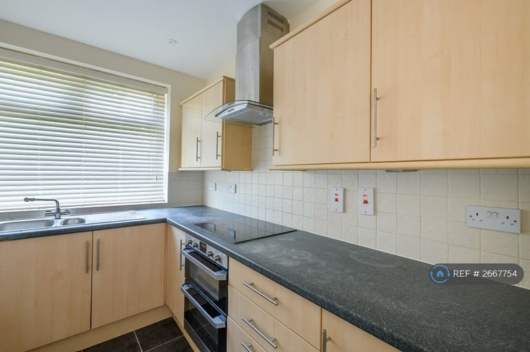 4 bedroom house in Colgate Crescent, Manchester, M14 (4 bed) (#2667754)