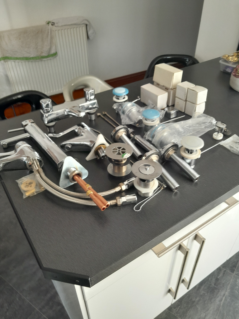 Selection of TOP QUALITY Taps,Wastes,Shower Arms etc.etc. All NEW and UNUSED will split