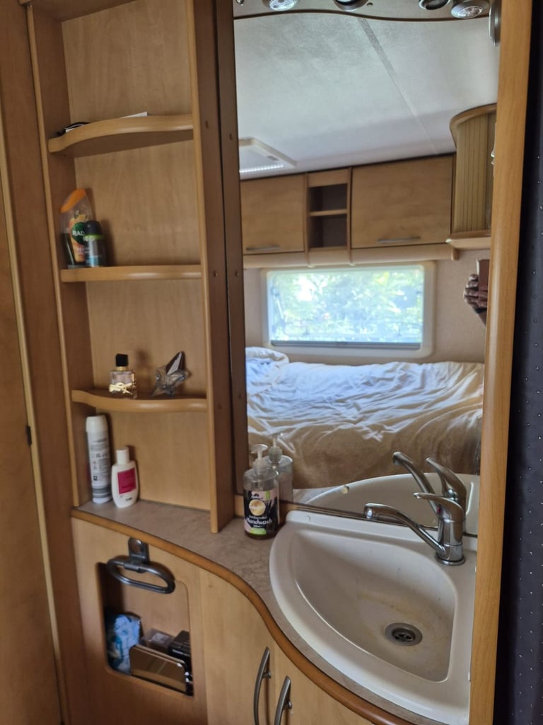 2006 bailey senator for sale fixed bed 