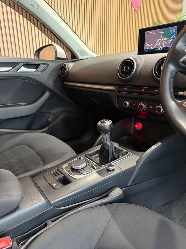 AUDI A3 1.6 TDI SE 2014