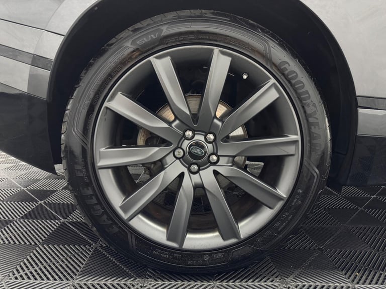 2018 Land Rover Range Rover Velar 2.0 D240 R-Dynamic HSE Auto 4WD Euro 6 (s/s) 5dr ESTATE Diesel ...