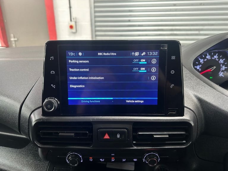 2022 72 PEUGEOT PARTNER 1.5 BLUEHDI 1000 ASPHALT PREMIUM SWB EURO 6 100 BHP * 30