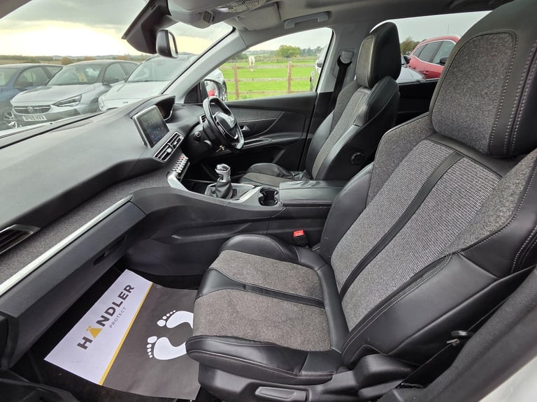 2018 Peugeot 5008 1.2 PureTech Allure Euro 6 (s/s) 5dr Petrol