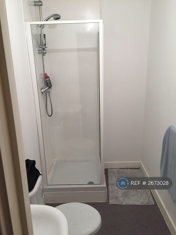 2 bedroom flat in Ladywell Point, Salford, M50 (2 bed) (#2673028)