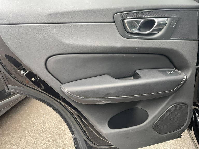 2019 Volvo XC60 2.0 T5 R-Design Auto AWD Euro 6 (s/s) 5dr ESTATE Petrol Automatic