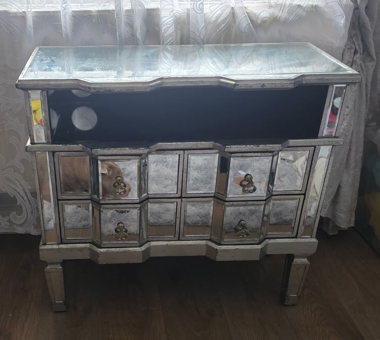 image for Shabby chic mirror unit