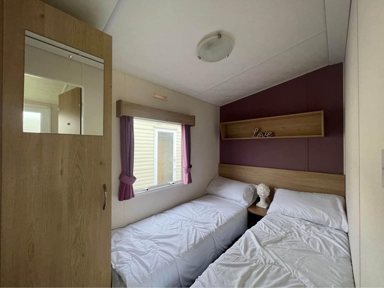 Stunning static caravan - Own repaying only £299 per month - use for 10 months a year
