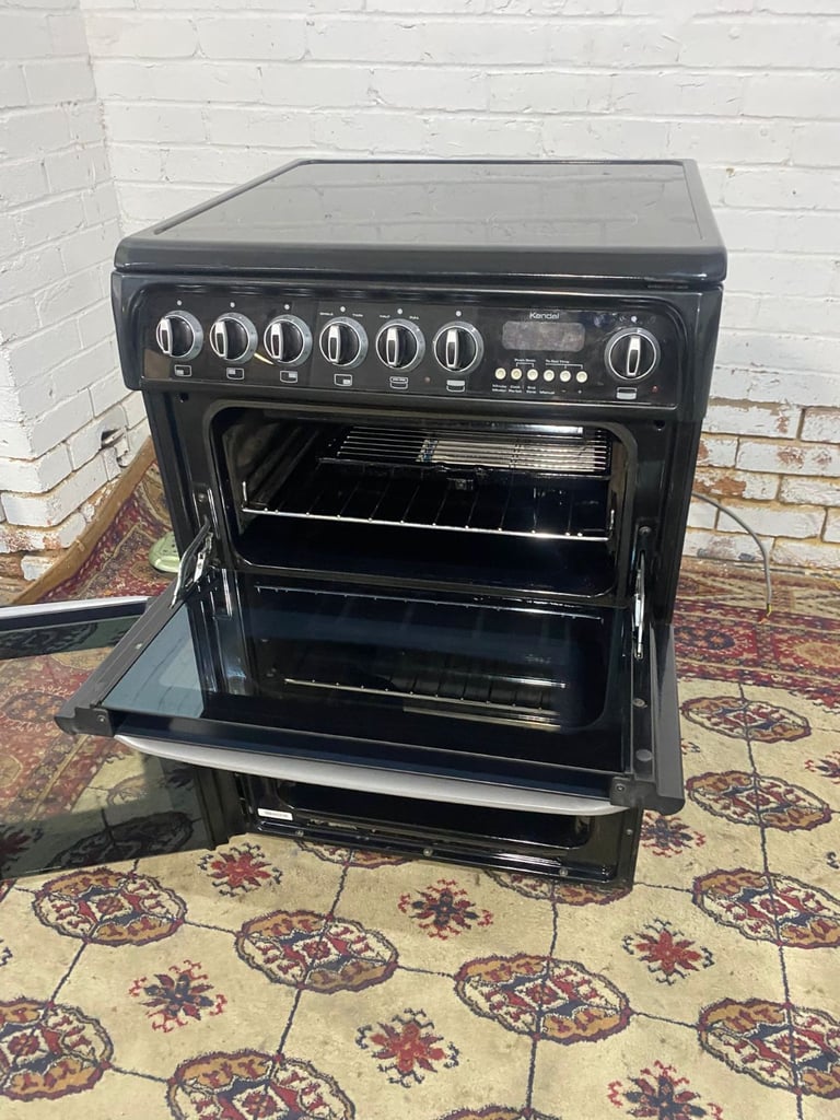 Beautiful 60CM Cannon Black Electric Cooker With Dual Grill/Oven For Sale
