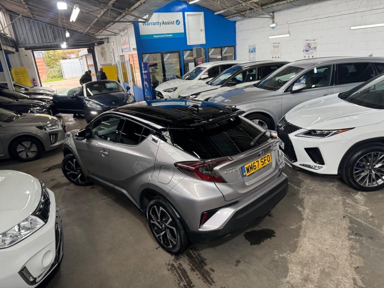 2018 Toyota C-HR 1.8 VVT-h Dynamic SUV 5dr Petrol Hybrid CVT Euro 6 (s/s) (122 ps) HATCHBACK Petr...
