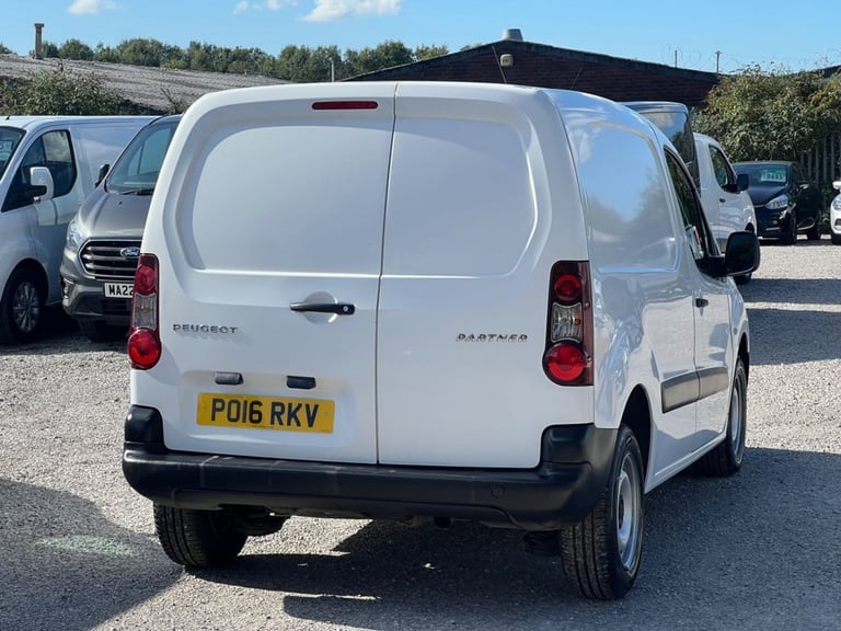 2016 Peugeot Partner 1.6 HDi 850 S Panel Van 4dr Diesel Manual L1 (132 g/km , 92 bhp) Van Diesel ...