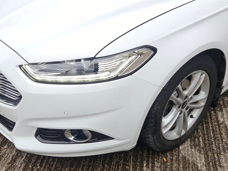 2015 Ford Mondeo 2.0 TDCi Titanium 5dr HATCHBACK DIESEL Manual