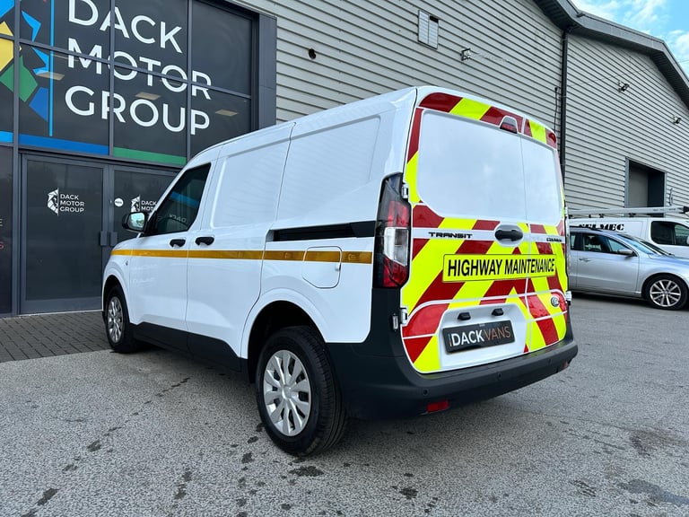 75 Reg Ford Transit Courier 1.5 Trend Euro 6, Utility, Civils Site Van, Air-Con