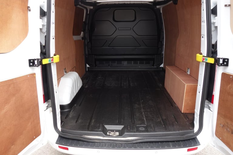 Ford Transit Custom 2.0 EcoBlue 130ps Low Roof Limited Van DIESEL MANUAL 2022/72