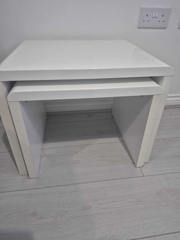 TV Unit x2 & Nest of tables 2 sets