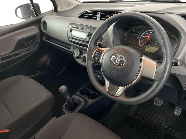 2016 Toyota Yaris 1.0 VVT-i Active 3dr Hatchback PETROL Manual