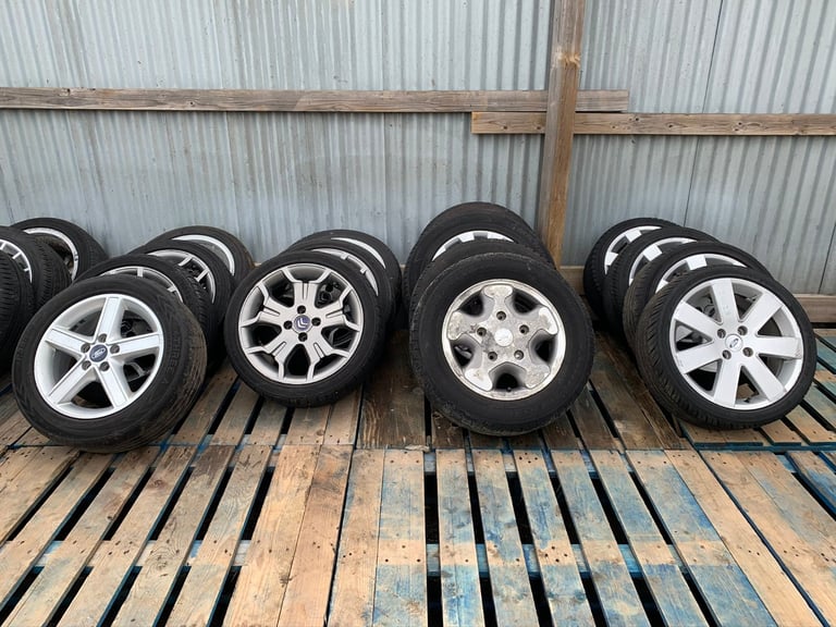 image for Second Hand Alloy Wheels