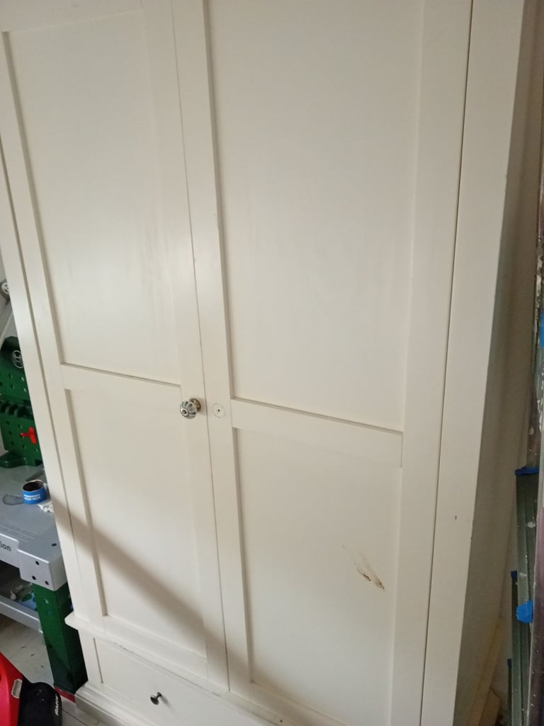 Wardrobe 