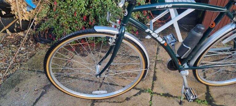 REAL CAFE  Gents Commuter bike. 4 speed in great condition with rack and mudguards.