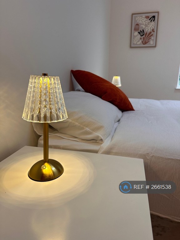 3 bedroom flat in Oak Terrace, Liverpool, L7 (3 bed) (#2661538)