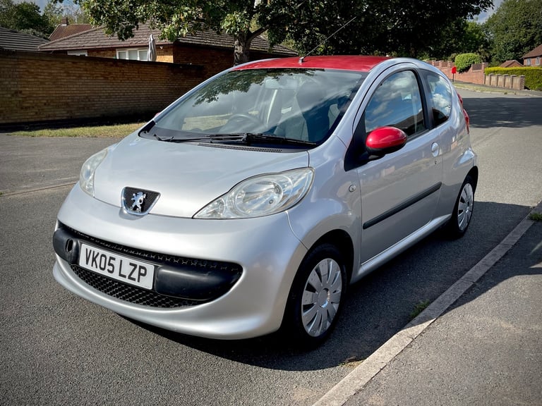 PEUGEOT 107 1L • ONLY £20 TAX • 70 MPG • LOW INSURANCE GROUP 3