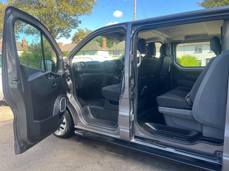 Vauxhall Vivaro 1.6 CDTi 2900 BiTurbo ecoTEC Sportive 6 Seat SWB Crew... 2018/67