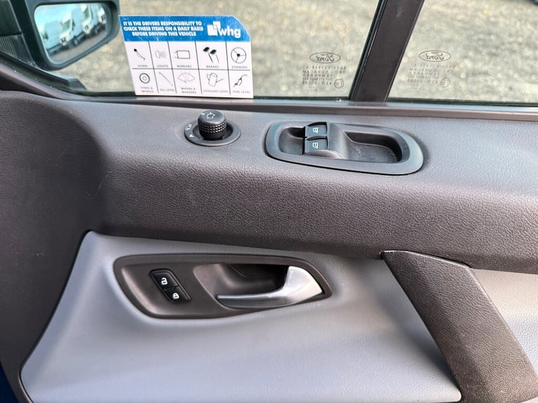 2013 Ford Transit Custom 2.2 TDCi 330 Trend Panel Van 5dr Diesel Manual L2 H1 (197 g/km, 123 bhp)...
