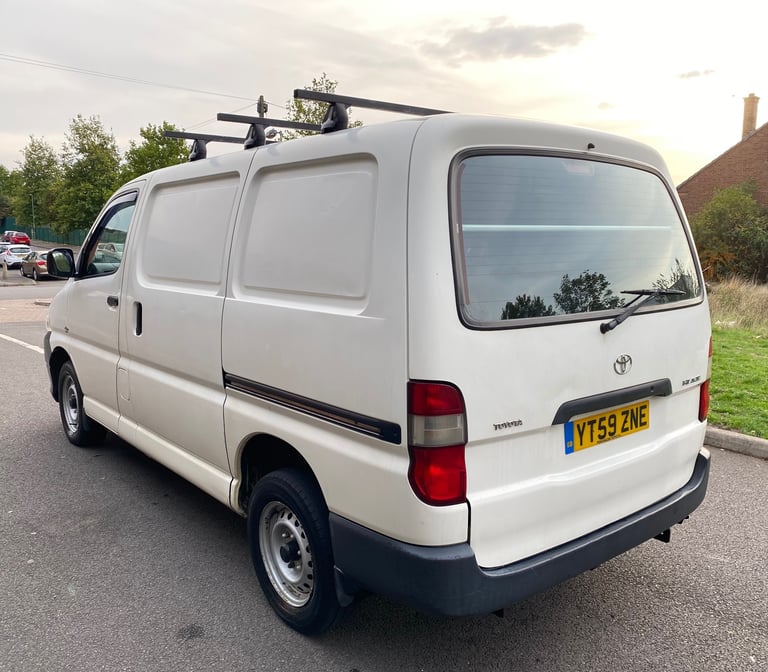 2009 Toyota Hiace 280 D-4D SWB 120bhp **FSH, NEW MOT**