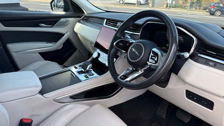 2021 Jaguar F-PACE 2.0 P400e R-Dynamic SE 5dr Auto AWD Hybrid