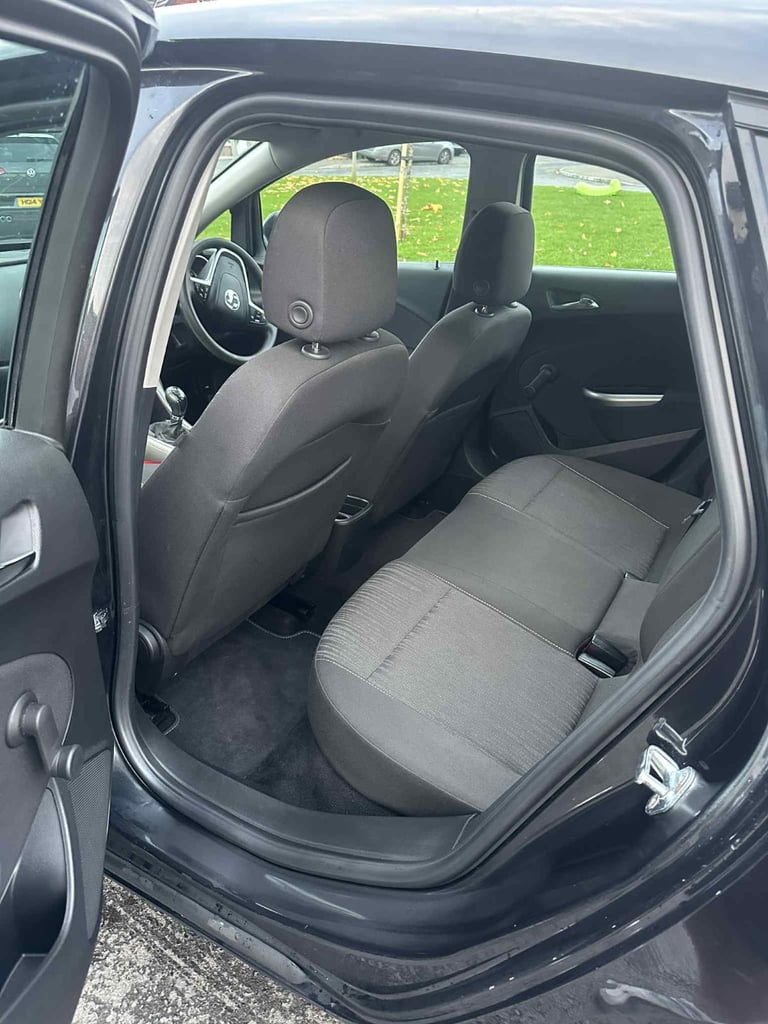Vauxhall, ASTRA, Hatchback, 2011, Manual, 1398 (cc), 5 doors