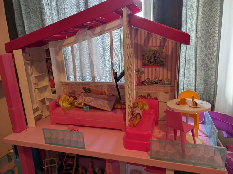 image for Barbie dream house