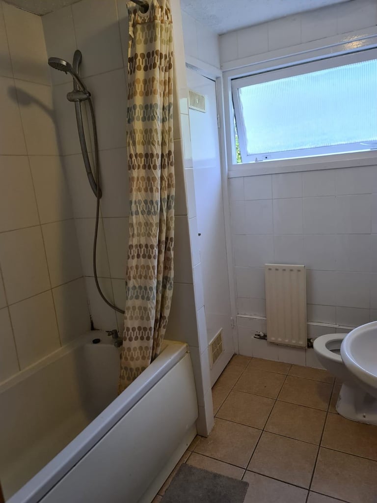 Double Room to Rent