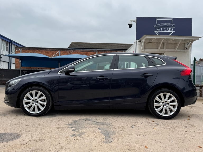 2016 Volvo V40 2.0 D3 SE Lux Nav Euro 6 (s/s) 5dr HATCHBACK Diesel Manual