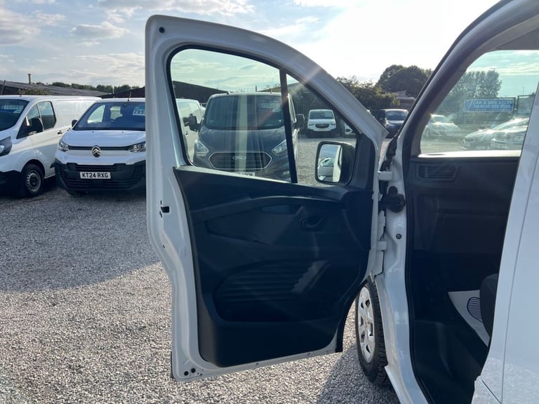 2022 Renault Trafic 2.0 dCi Blue 28 Business Panel Van 5dr Diesel Manual SWB Euro 6 (s/s) (130  P...