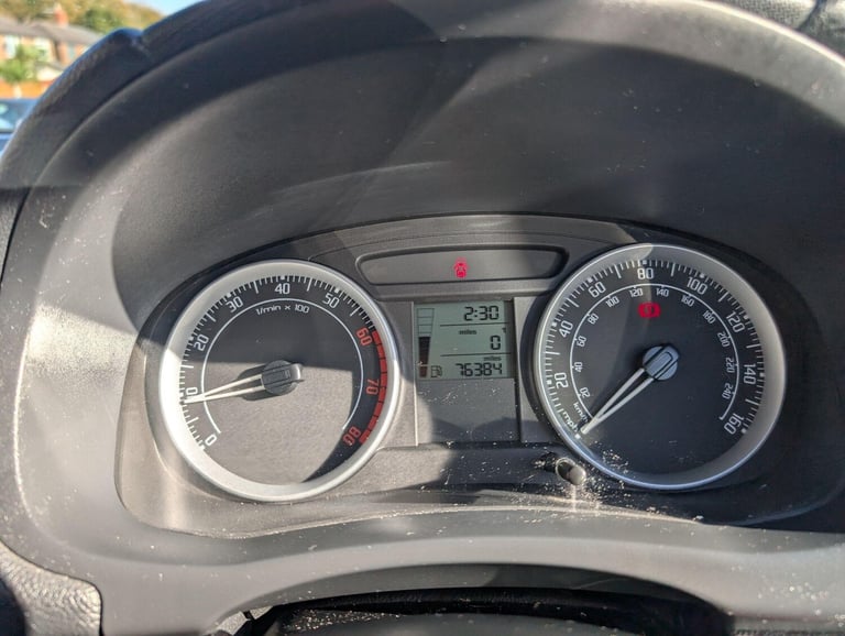 2009 Skoda Fabia 1.2 HTP 12V 2 5dr HATCHBACK Petrol Manual