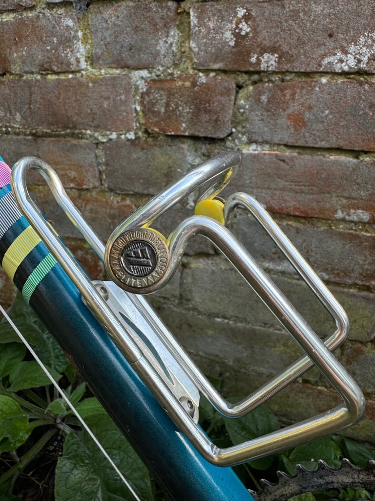 Handmade Italian vintage 1980s Rossin racing bike with Shimano 600 group set