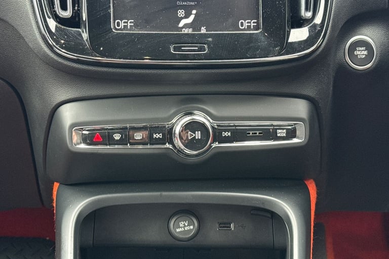 2019 Volvo XC40 2.0 T4 R DESIGN 5dr AWD Geartronic Estate PETROL Automatic