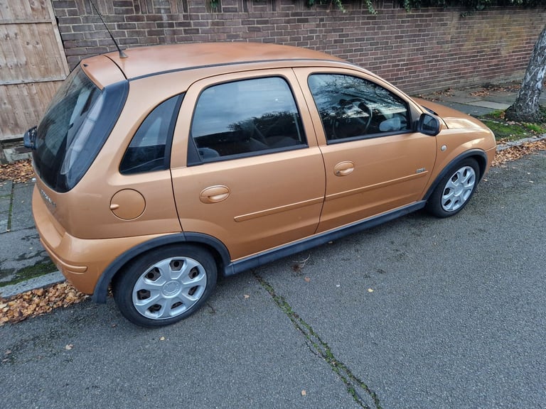 AUTO VAUXHALL CORSA 1.4 ULEZ FREE DRIVES GREAT 
