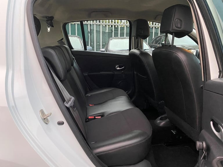 2012 Renault Clio 1.2 Dynamique TomTom Euro 5 5dr HATCHBACK Petrol Manual