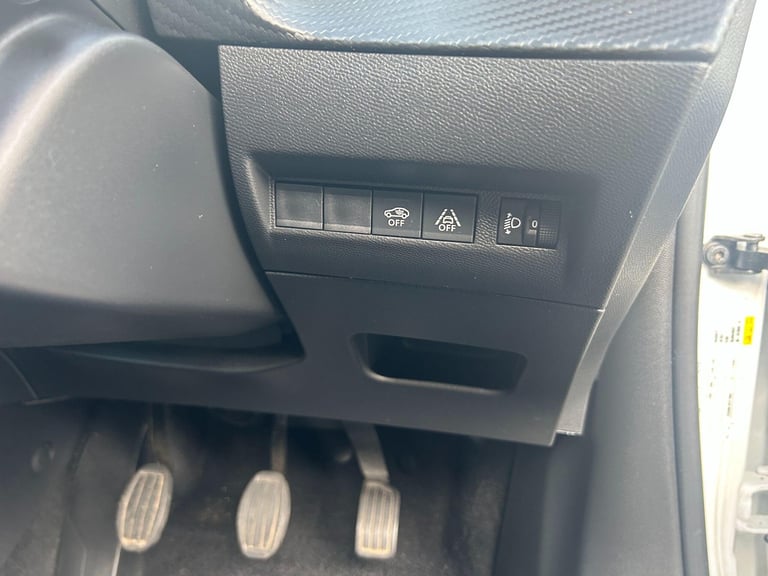 2021 Peugeot 2008 1.2 PureTech Allure Premium SUV 5dr Petrol Manual Euro 6 (s/s) (130 ps) HATCHBA...